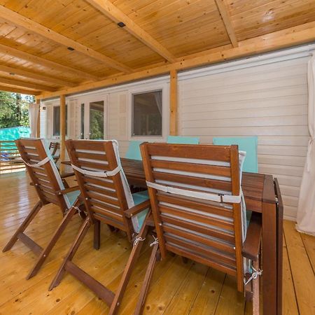 Mobile Homes Crystal Biograd Na Moru Zewnętrze zdjęcie