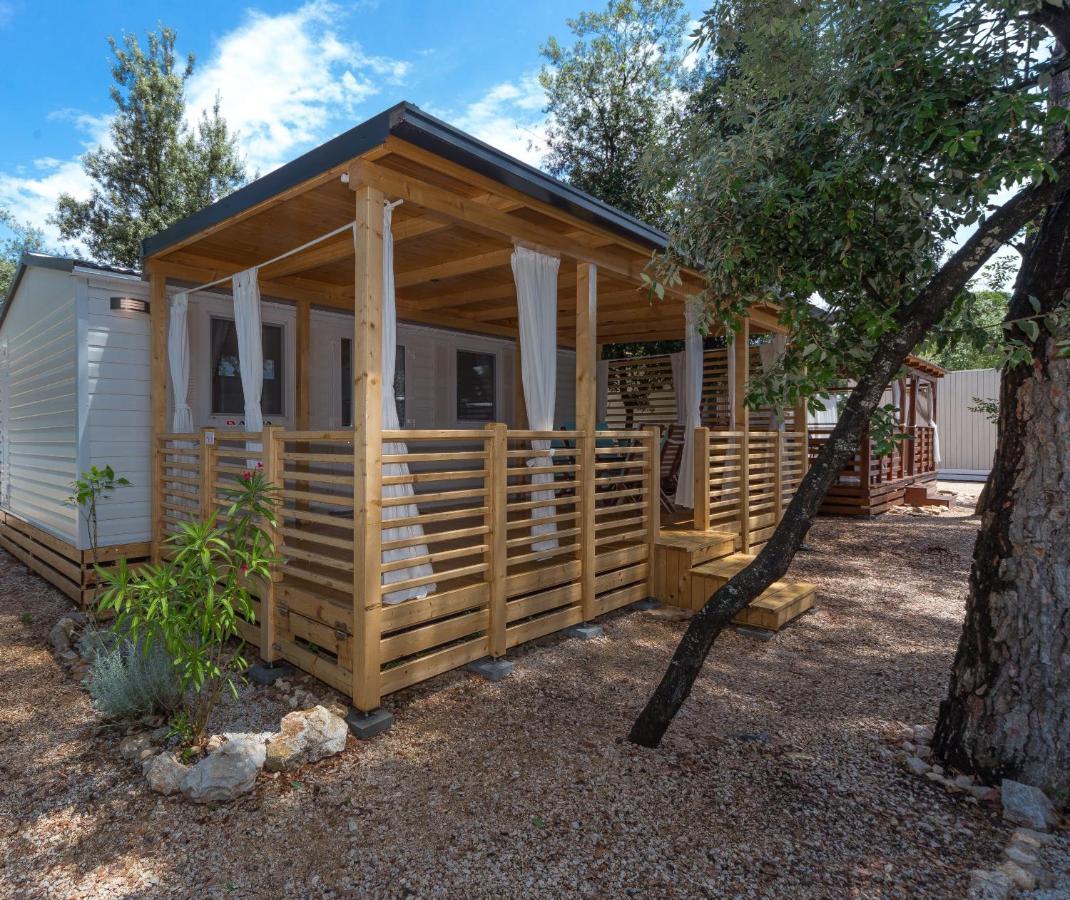Mobile Homes Crystal Biograd Na Moru Zewnętrze zdjęcie