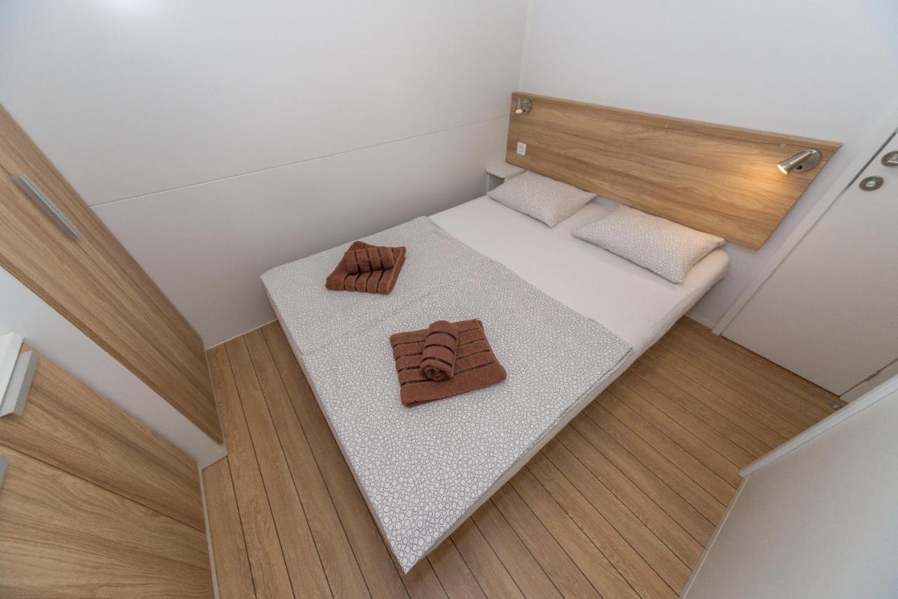 Mobile Homes Crystal Biograd Na Moru Zewnętrze zdjęcie