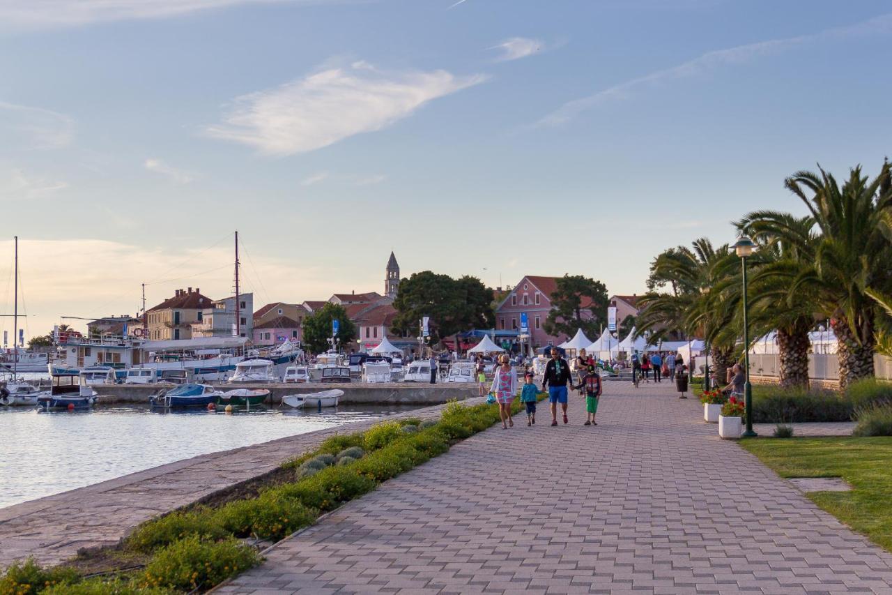 Mobile Homes Crystal Biograd Na Moru Zewnętrze zdjęcie
